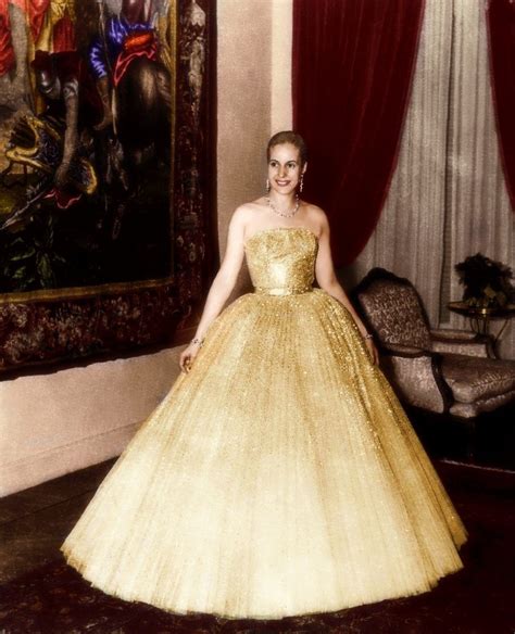 eva peron veste dior|Eva Perón’s Iconic 1951 Dior Gown .